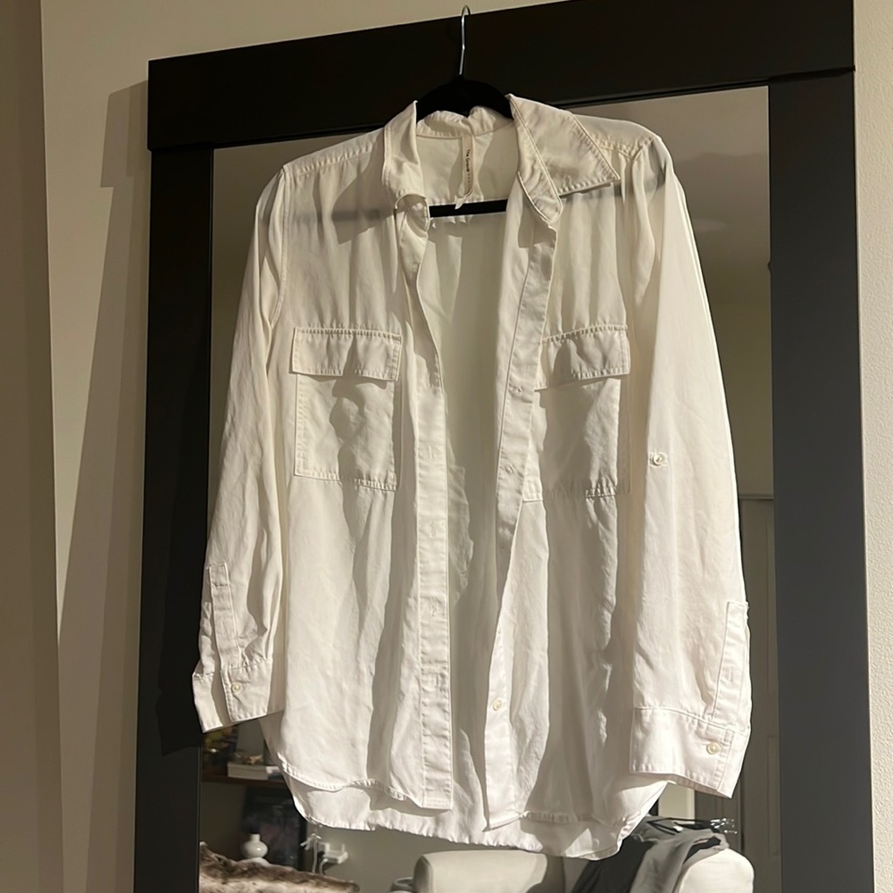 The group babaton button down